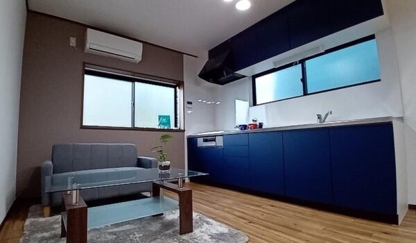 寝屋川市黒原城内町　戸建